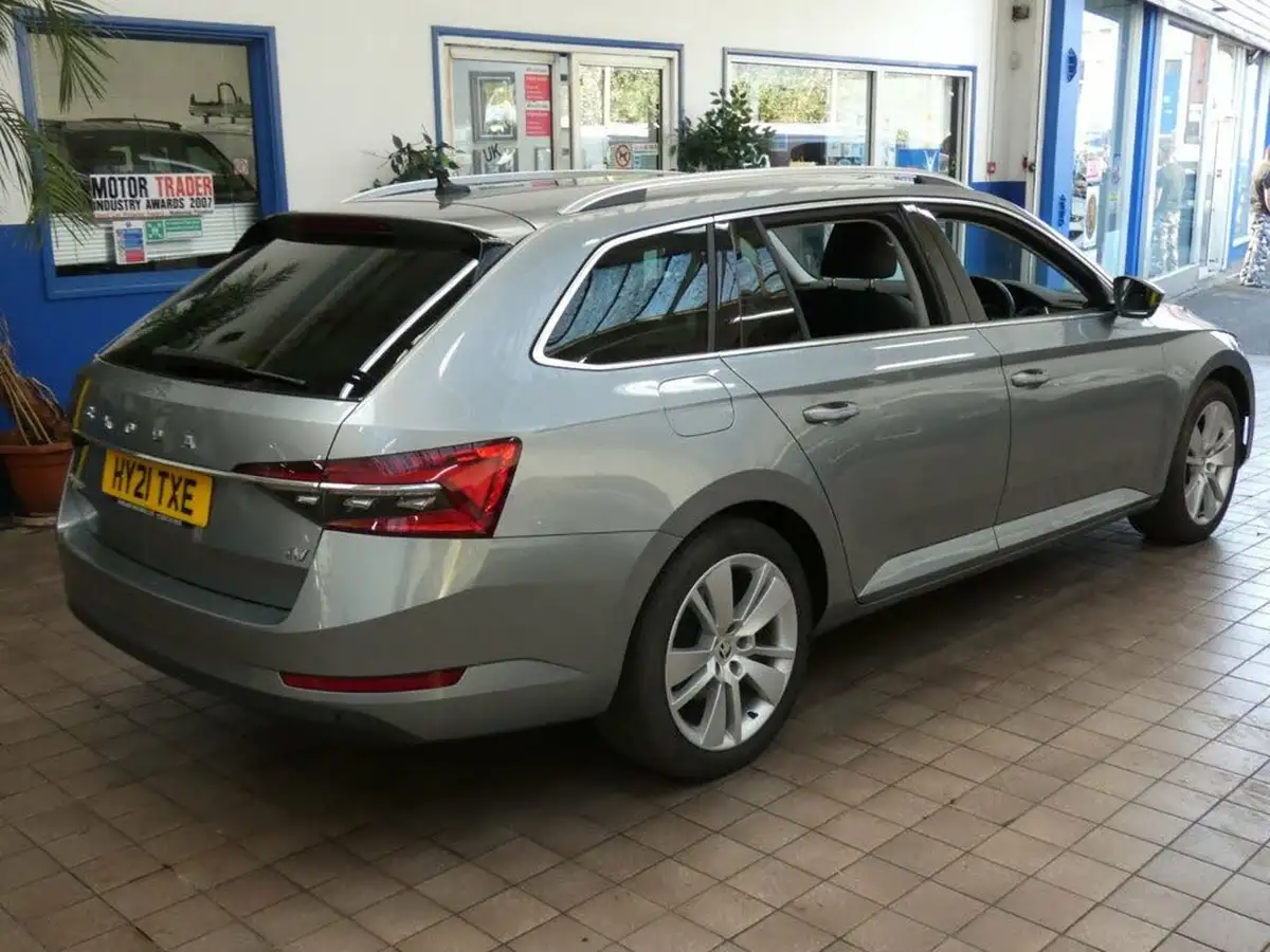 2021-skoda-superb-14-tsi-se-l-estate-big-18