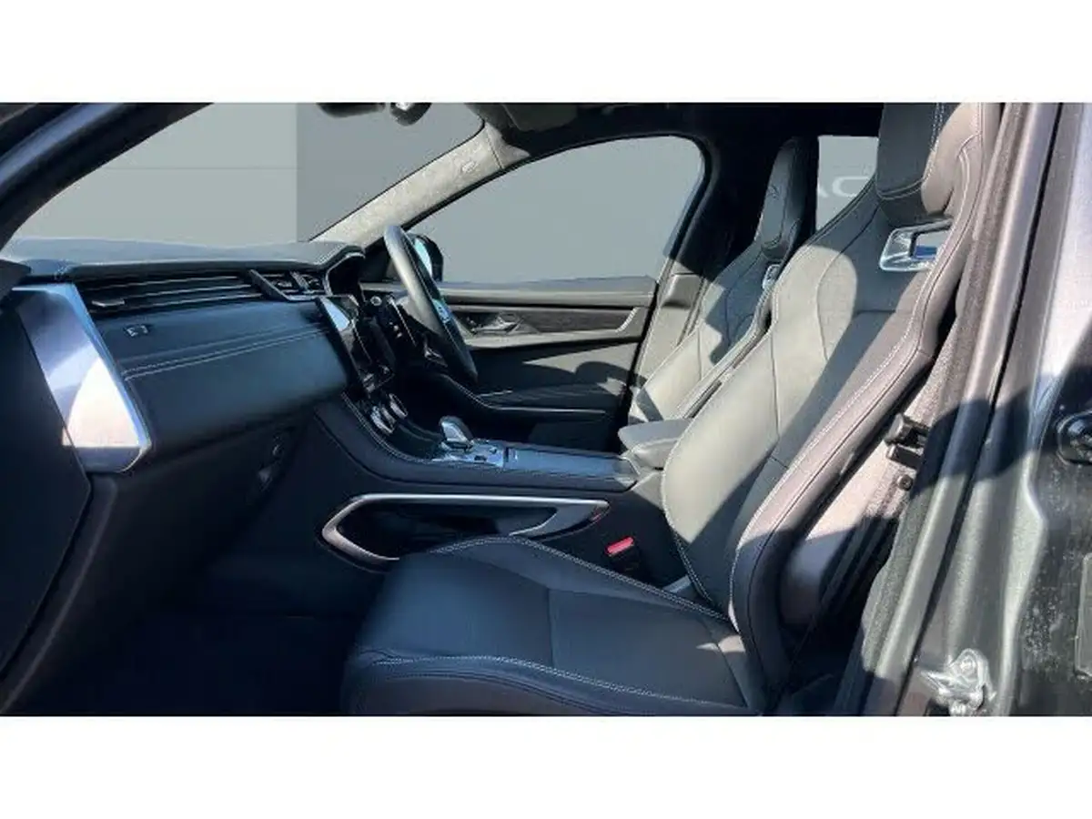 2024-jaguar-f-pace-20-d200-r-dynamic-hse-black-big-2
