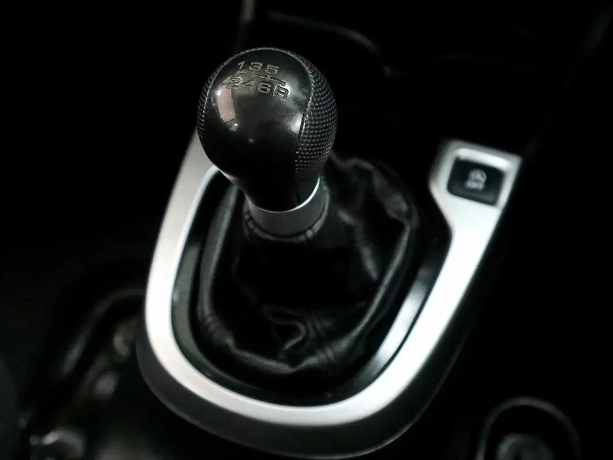 2018-honda-jazz-13-i-vtec-se-big-29