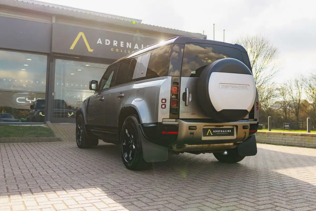 2021-land-rover-110-defender-20-p400e-x-dynamic-s-big-1