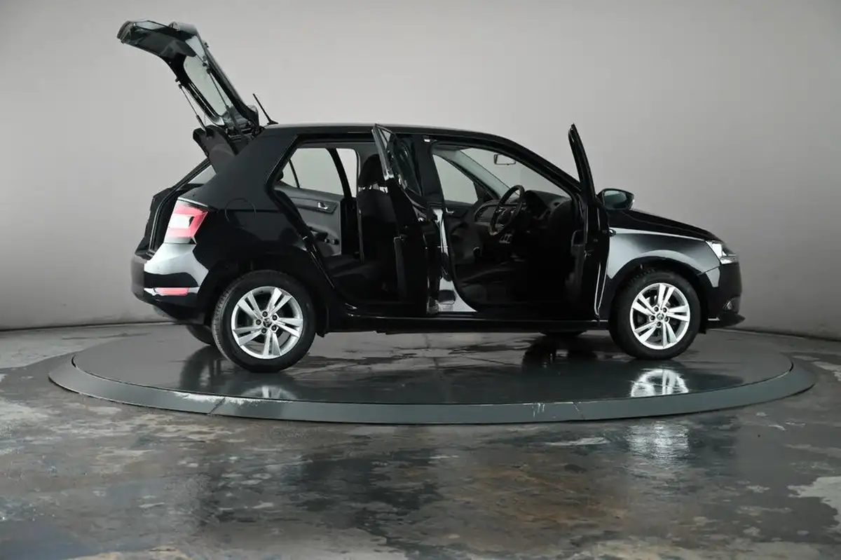 2020-skoda-fabia-10-tsi-se-95ps-hatchback-big-32