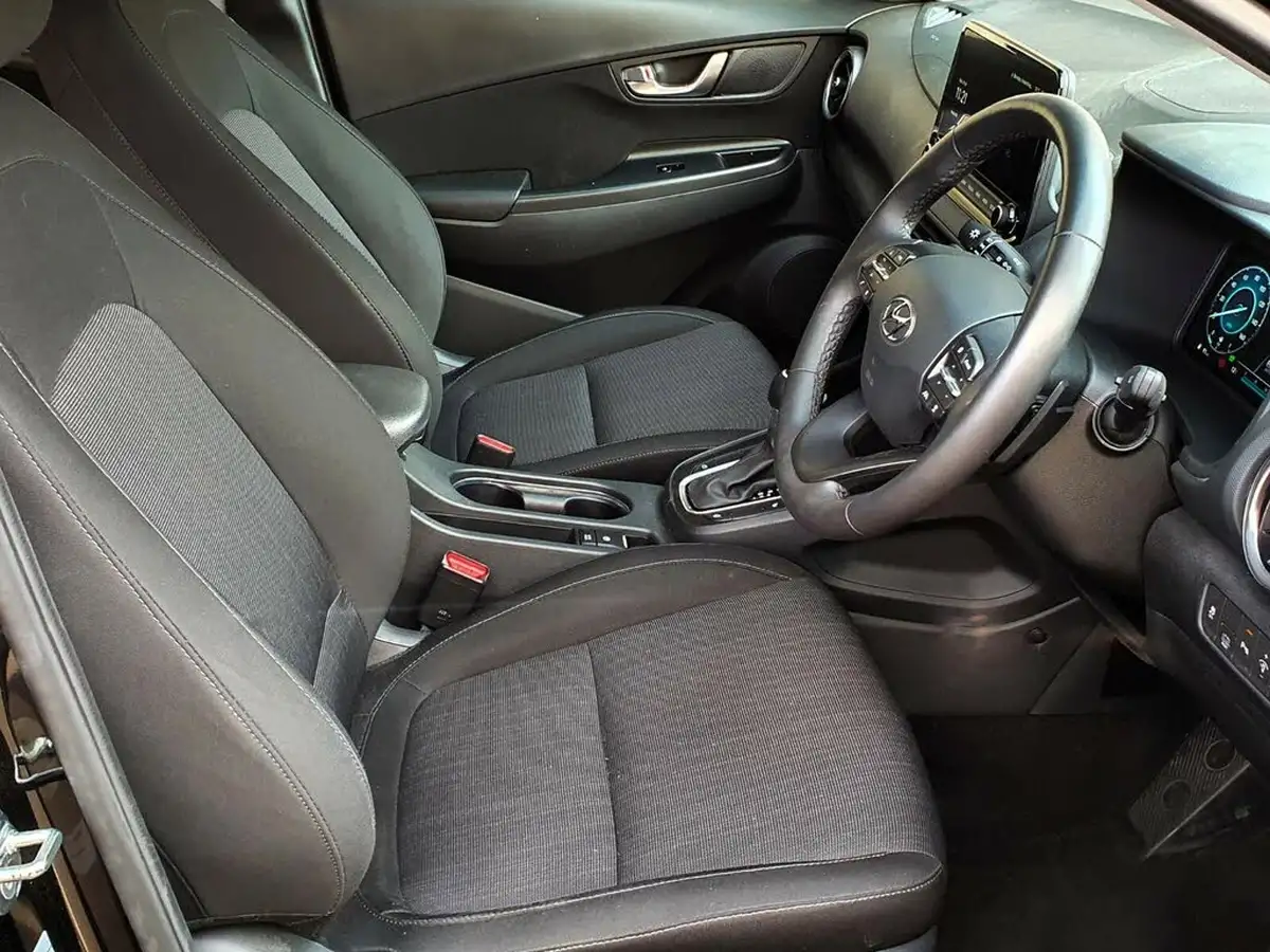 2022-hyundai-kona-16-gdi-premium-big-10