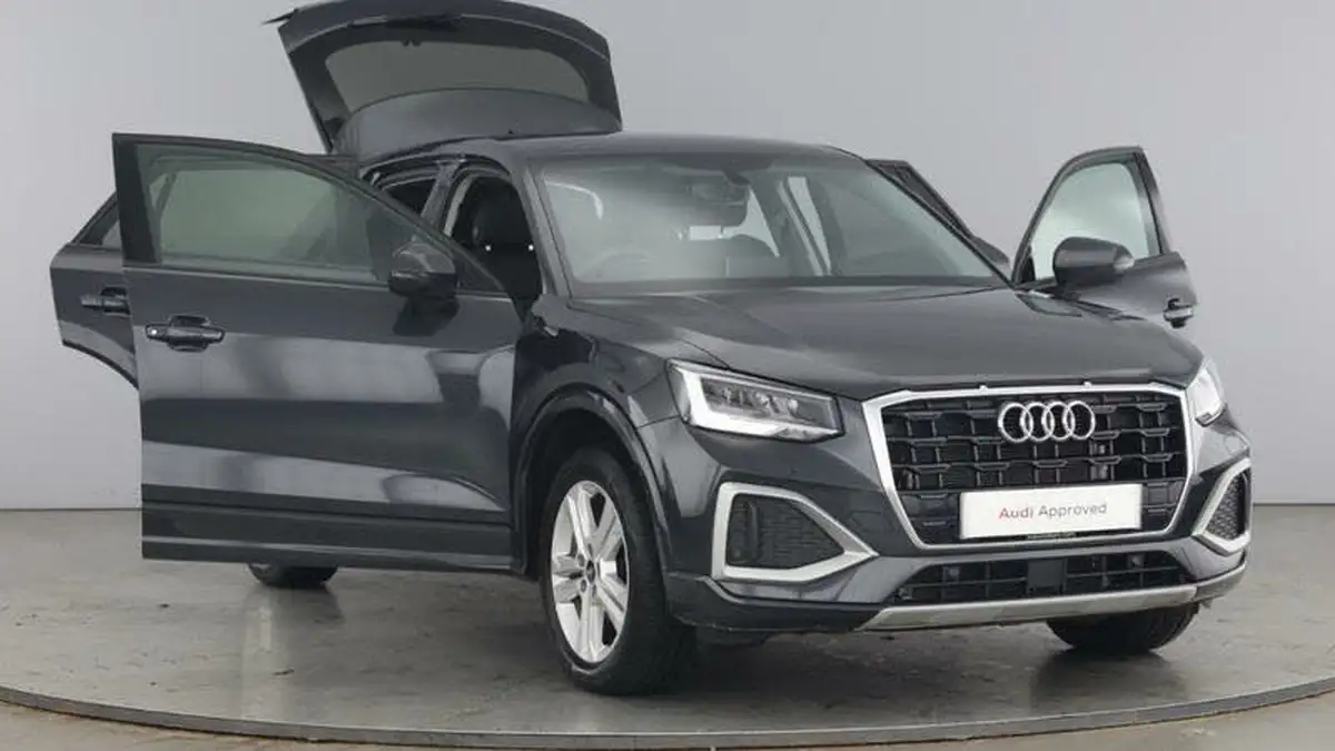 2022-audi-q2-10-30-tfsi-sport-big-8