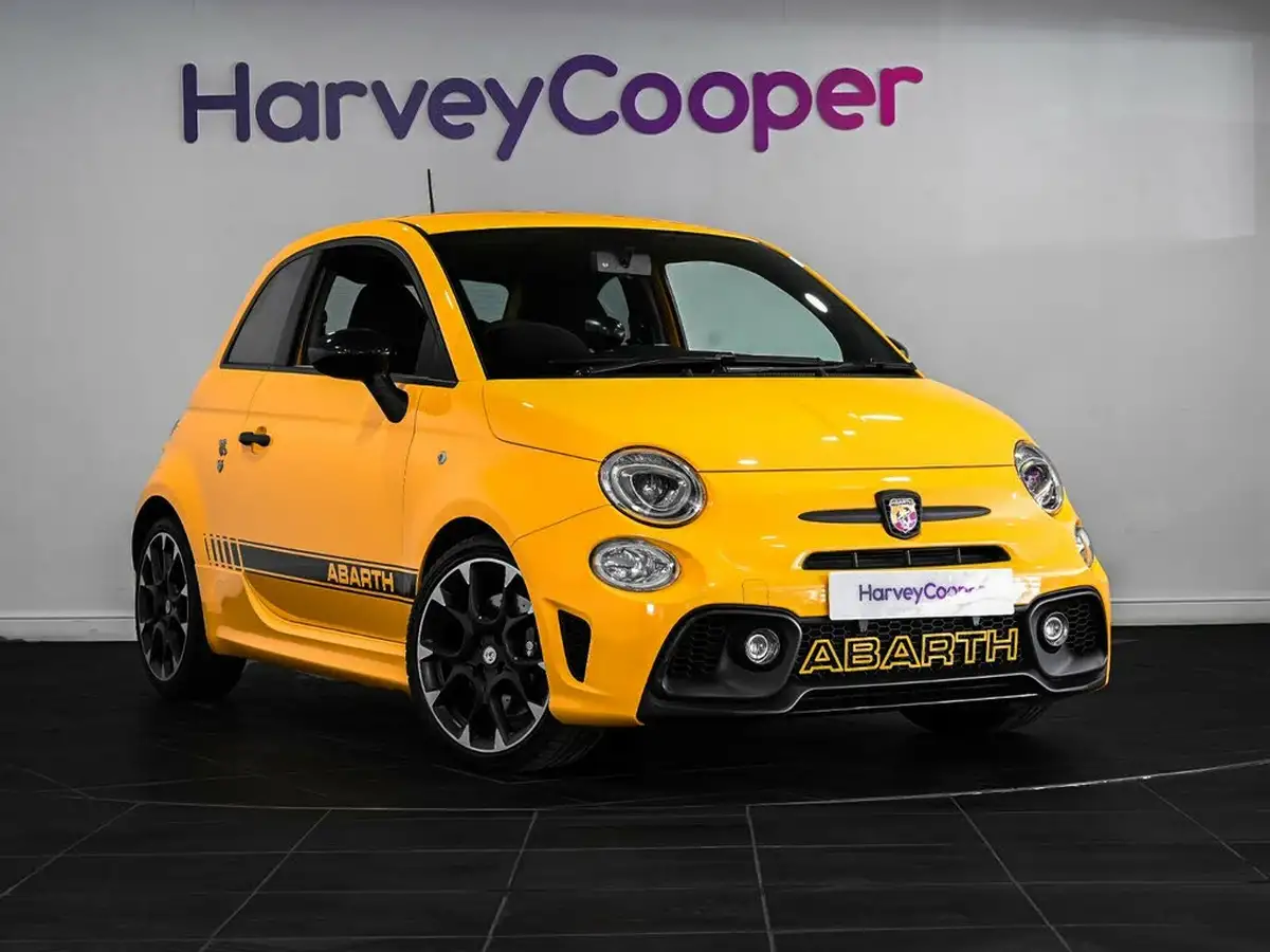 2021-abarth-595-14-tjet-competizione-big-0