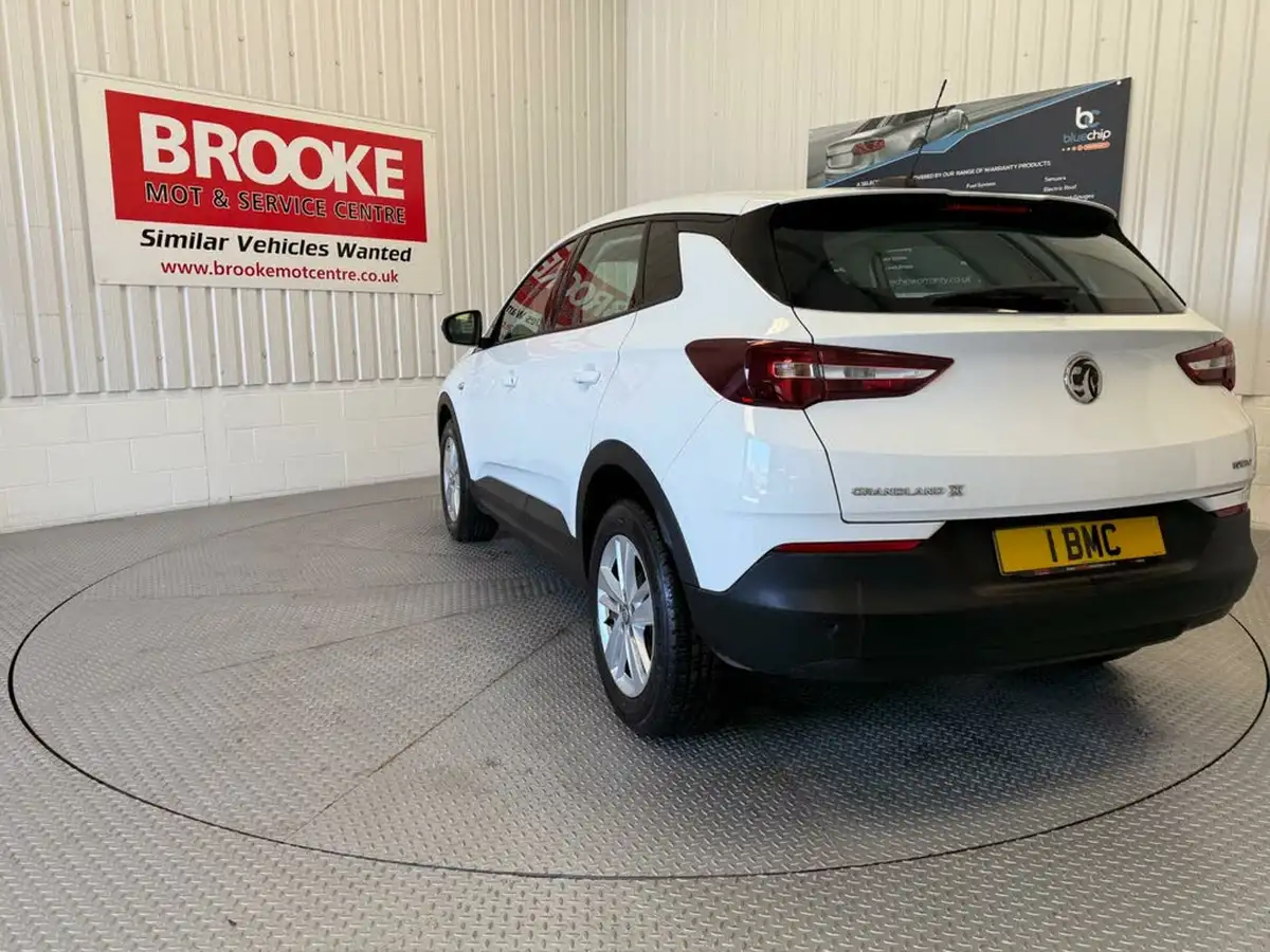 2018-vauxhall-grandland-x-12-se-130ps-big-6