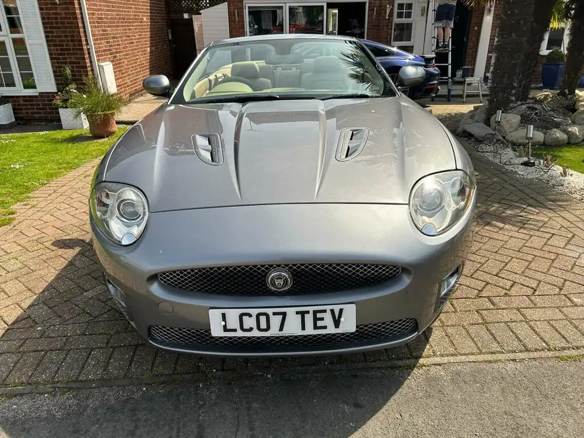 2007-jaguar-xkr-42-convertible-big-43