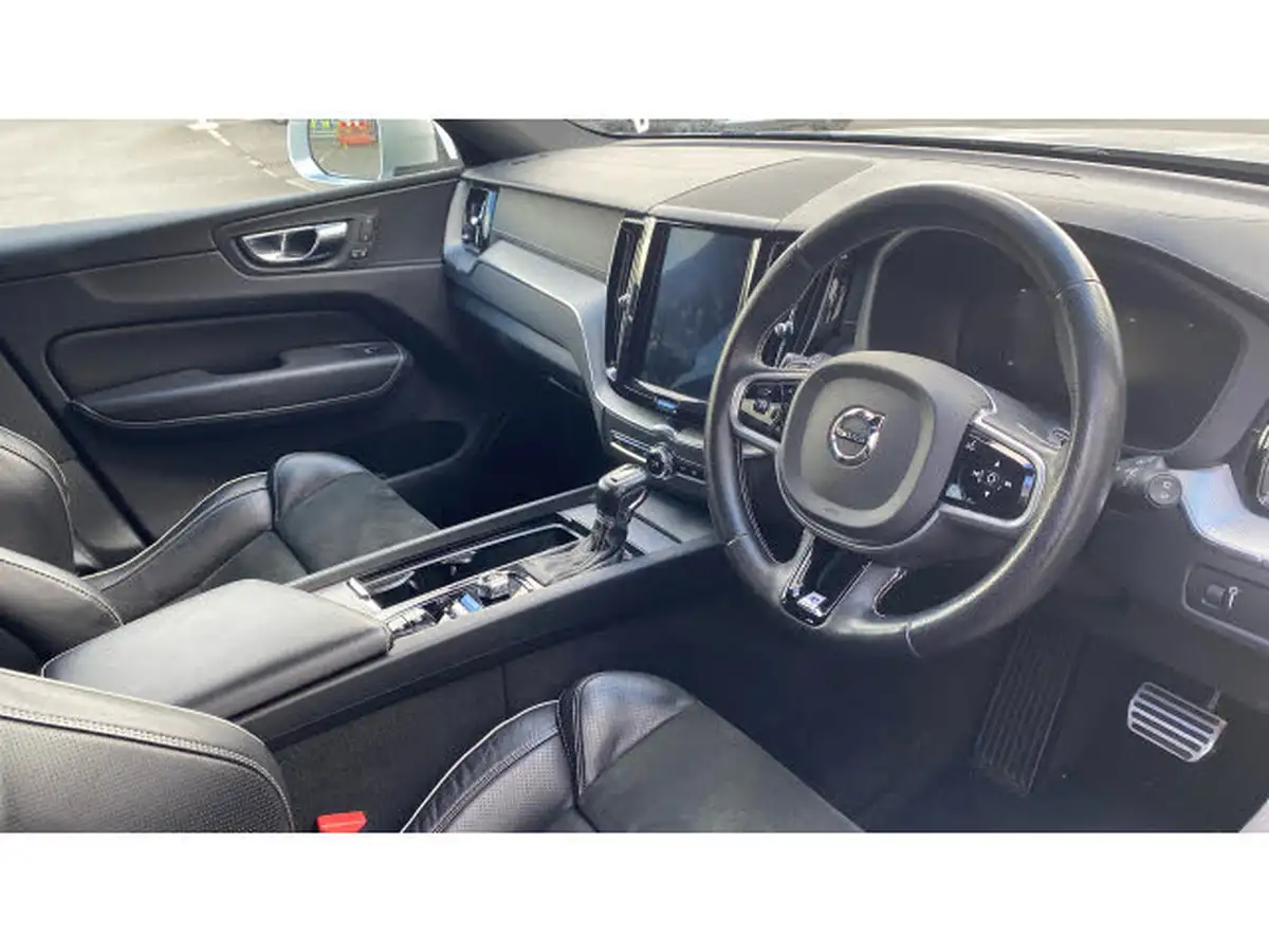 2019-volvo-xc60-20td-d5-r-design-pro-powerpulse-big-4
