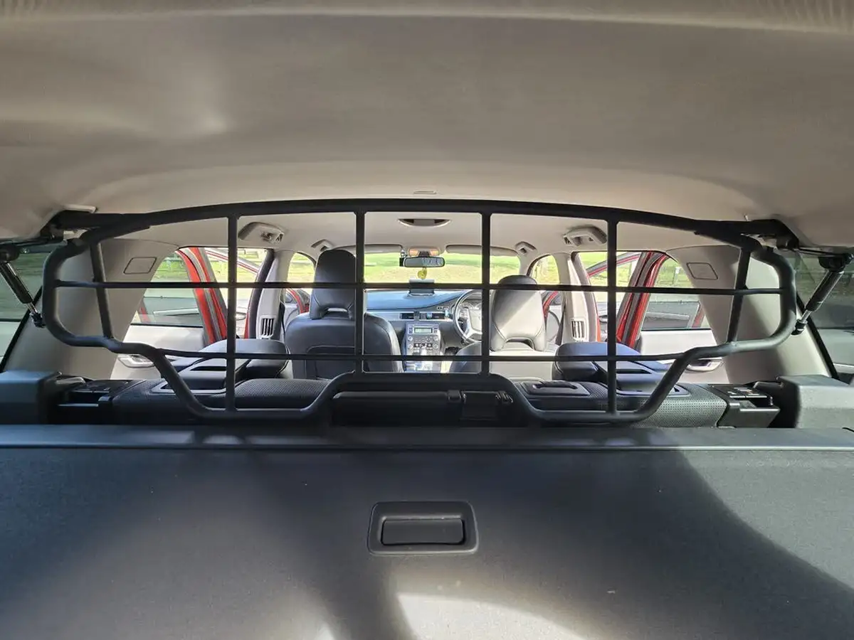 2011-volvo-v70-big-18
