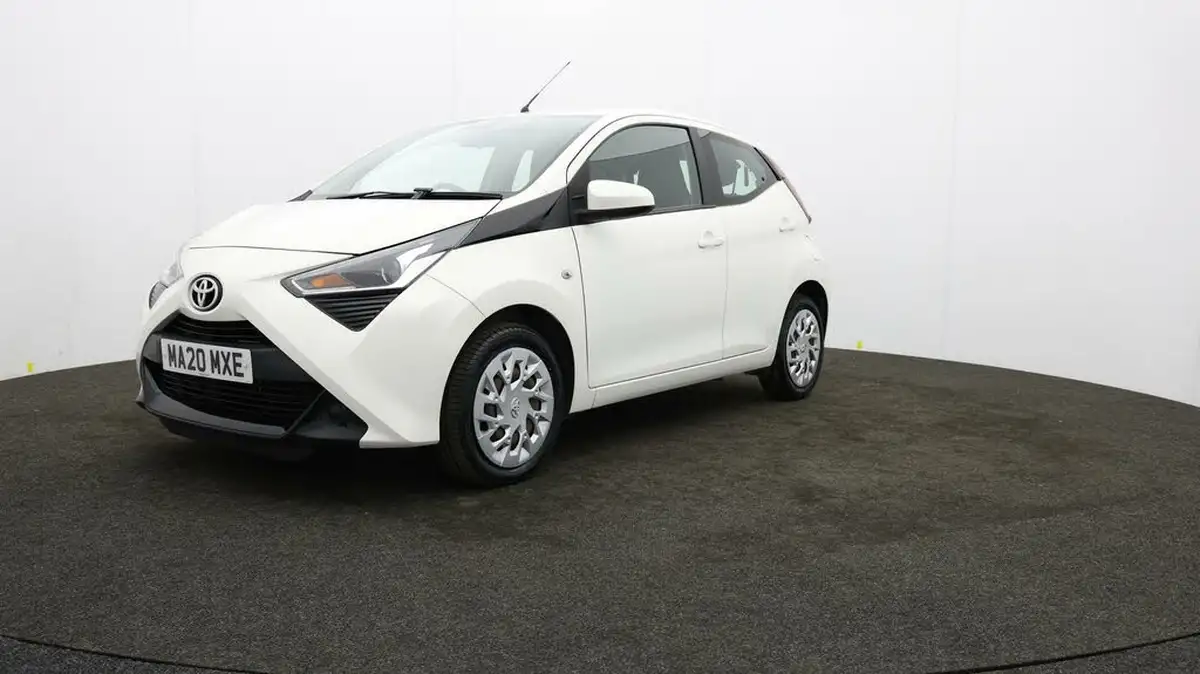 2020-toyota-aygo-10-vvt-i-x-play-big-51