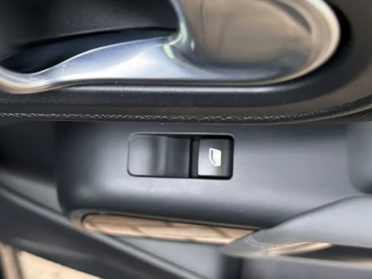 2022-citroen-c5-aircross-12-puretech-shine-ss-big-10