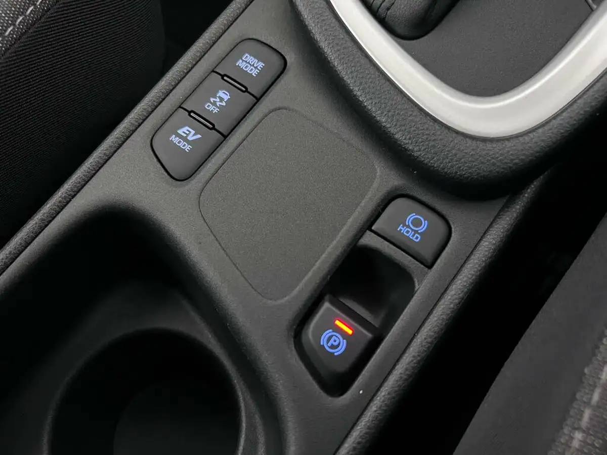 2021-toyota-yaris-15-vvt-i-icon-114bhp-hybrid-1490cc-e-cvt-big-27