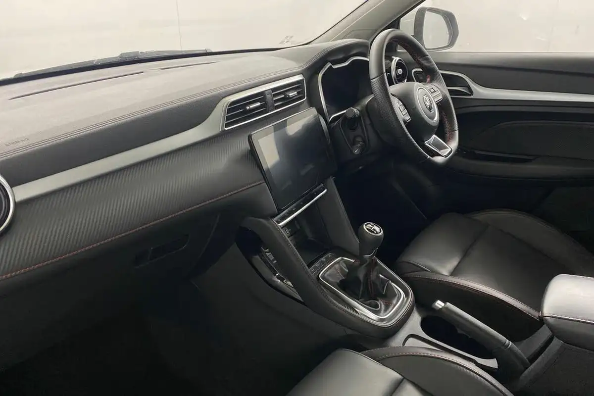 2023-mg-zs-suv-15-vti-tech-exclusive-big-11