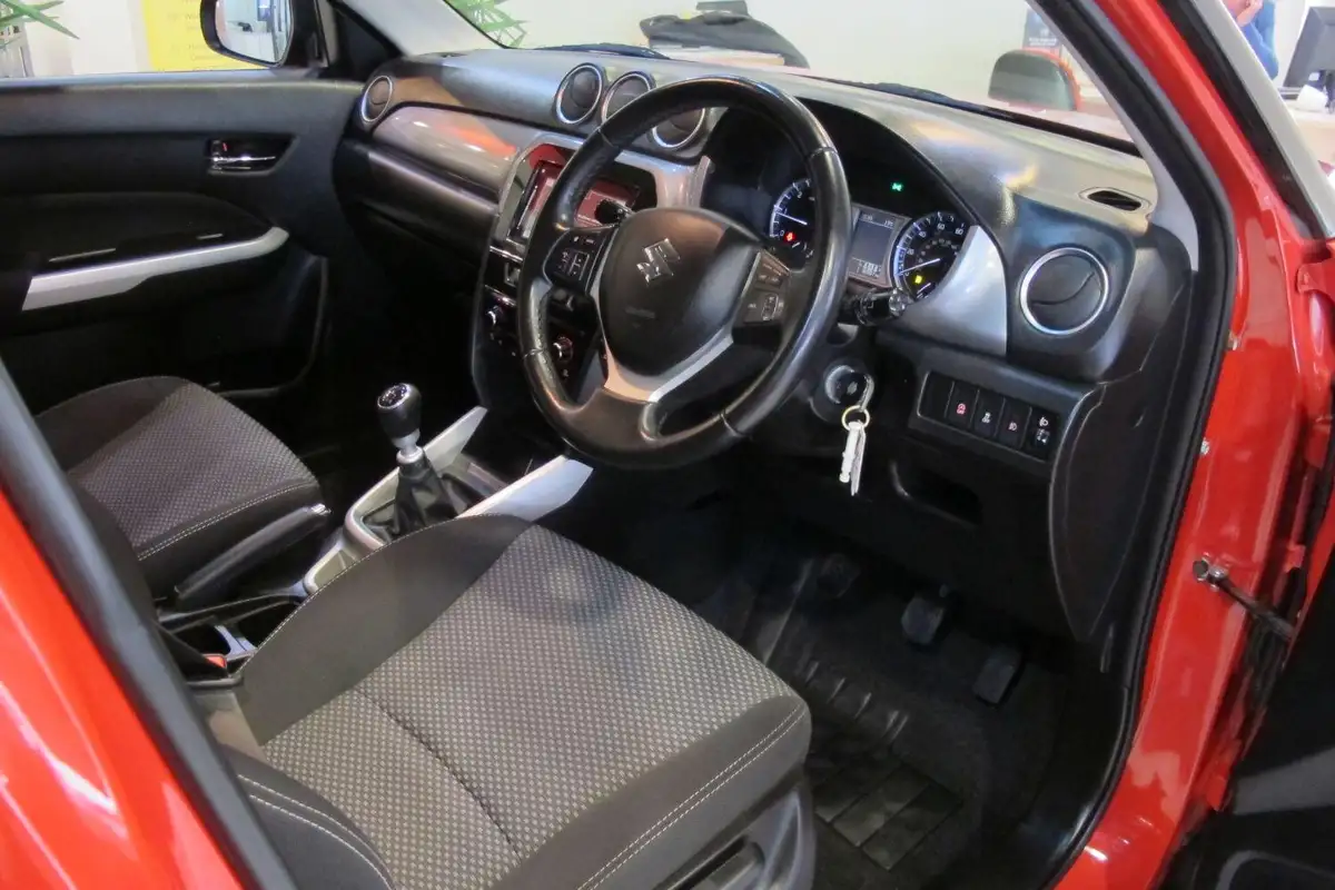 2016-suzuki-vitara-16ddis-sz-t-big-21