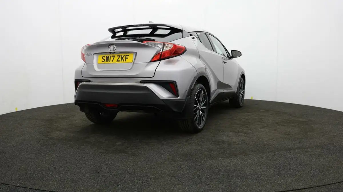 2017-toyota-c-hr-12-excel-big-74
