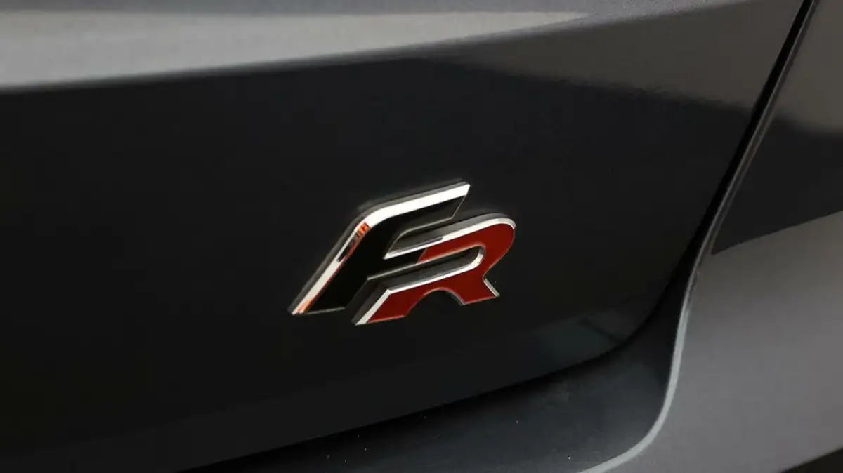 2019-seat-arona-10-tsi-fr-sport-big-19