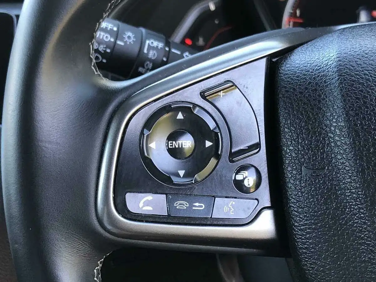 2019-honda-civic-15-vtec-turbo-sport-ss-big-32
