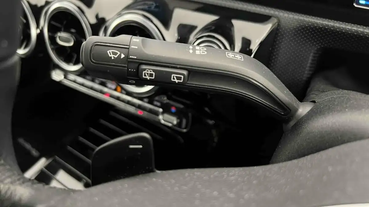 2019-mercedes-benz-a-class-13-a180-sport-hatchback-5d-1332cc-7g-dct-big-37