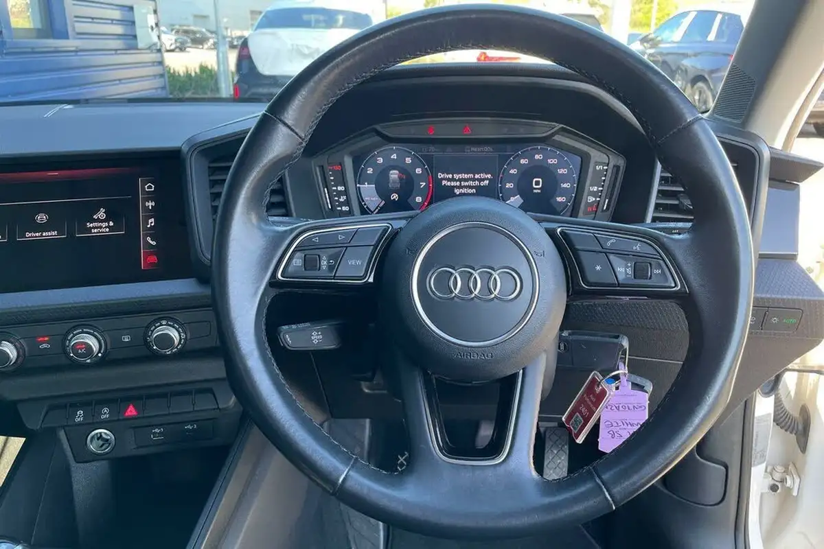 2020-audi-a1-10-25-tfsi-technik-big-35