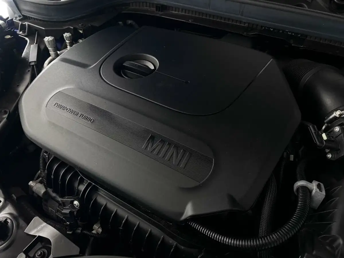 2020-mini-cooper-15-cooper-exclusive-hatchback-5d-auto-big-4
