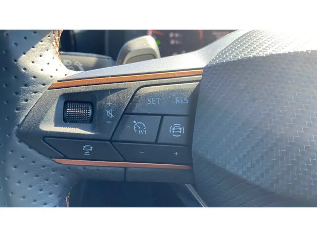 2024-cupra-formentor-14-e-hybrid-v2-big-16