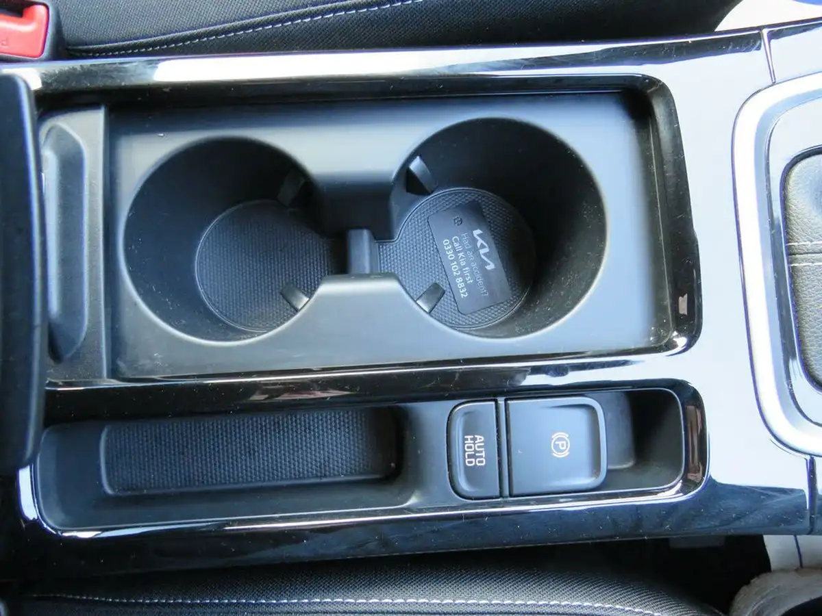 2024-kia-ceed-15-t-gdi-gt-line-138bhp-dct-big-18