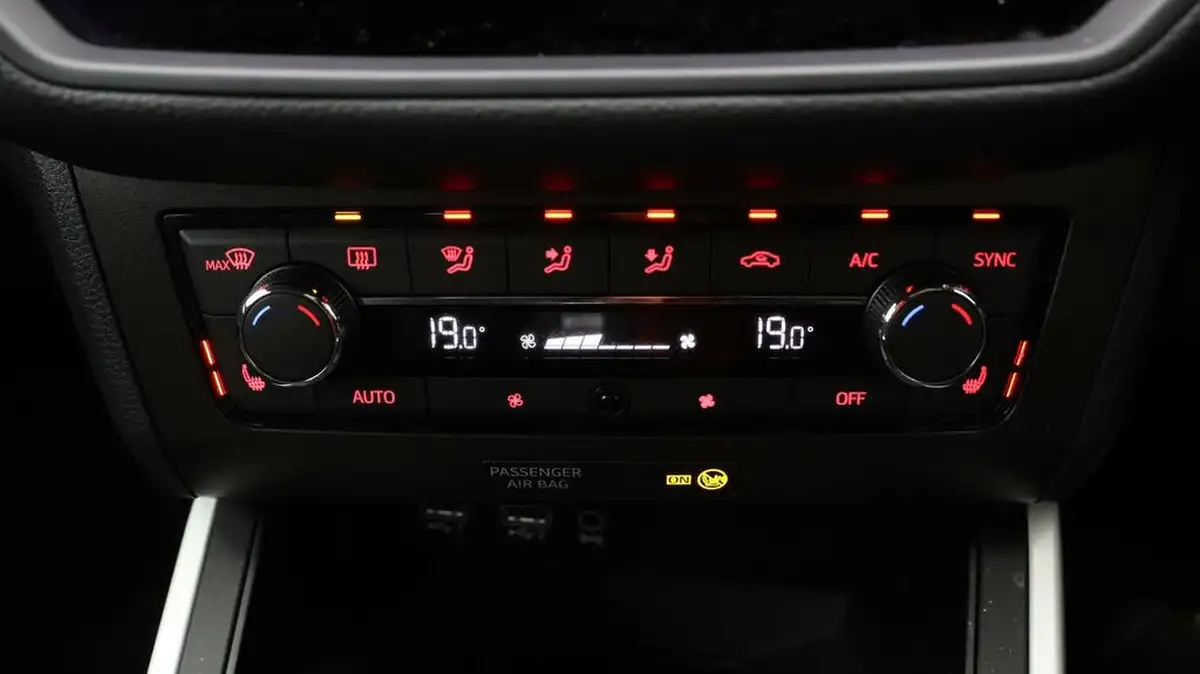 2019-seat-arona-10-tsi-xcellence-lux-dsg-big-11