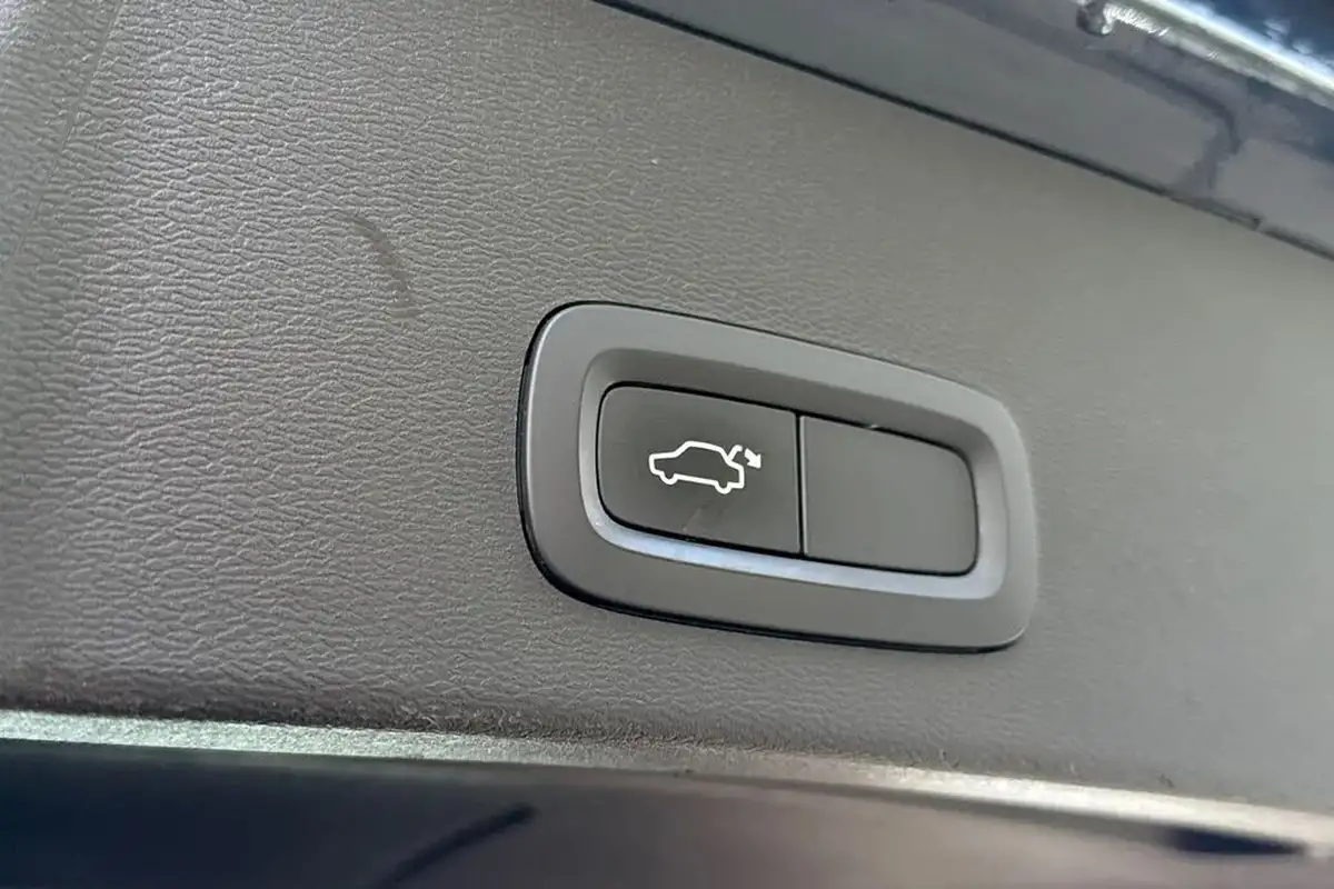 2020-volvo-xc40-20-t4-inscription-pro-big-23