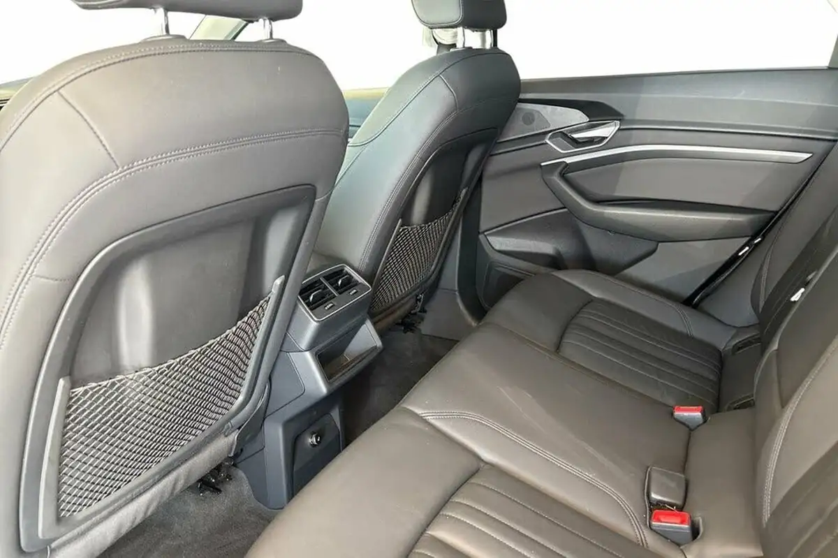 2020-audi-e-tron-55e-big-7
