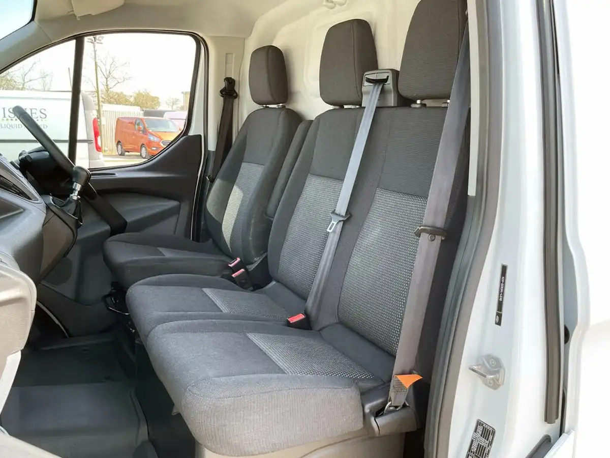 2018-ford-transit-custom-20tdci-290-l1h1-105pseu6-panel-van-big-12
