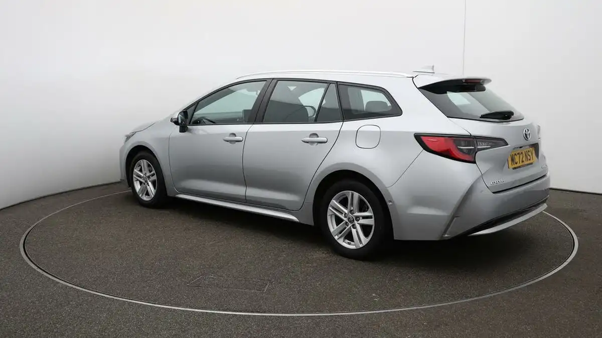 2023-toyota-corolla-18-vvt-i-icon-tech-spare-wheel-touring-sports-5d-big-5