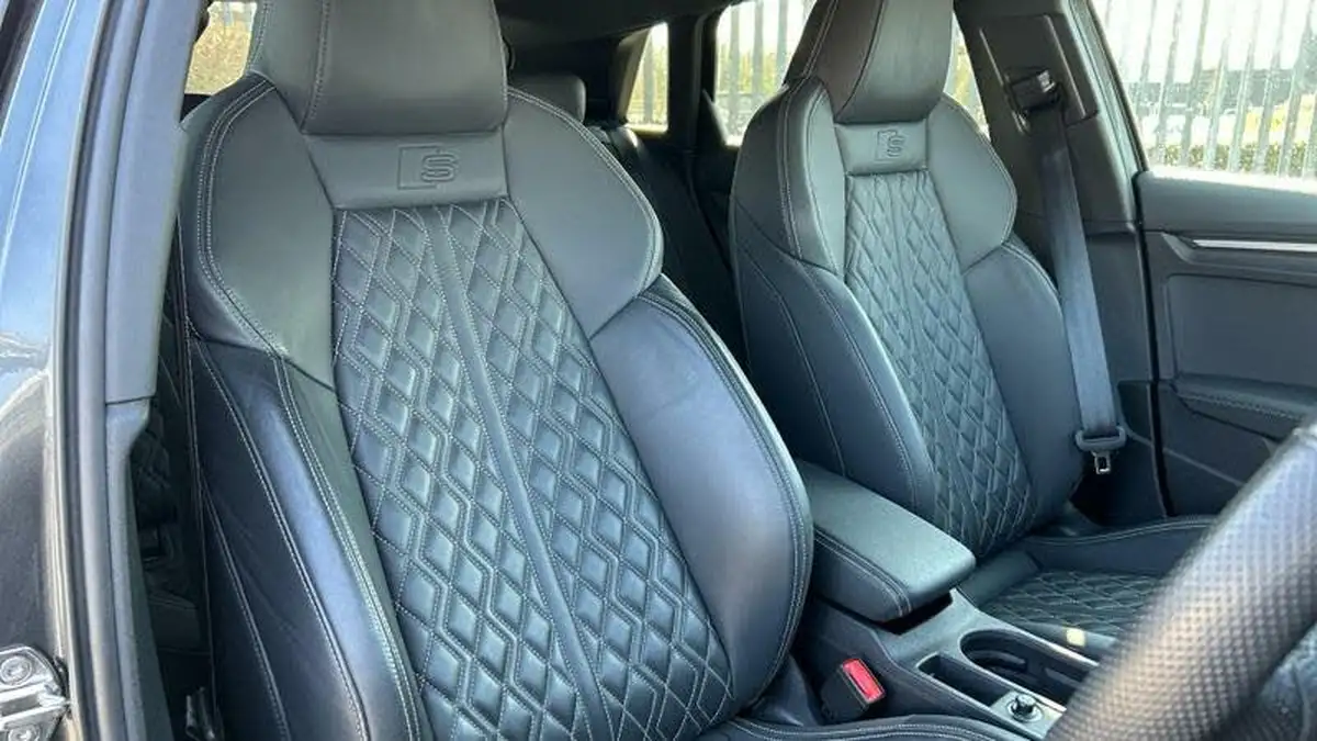 2022-audi-s3-20-tfsi-sportback-5d-big-23