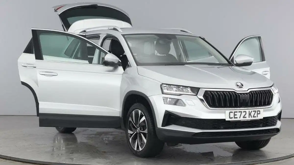 2022-skoda-karoq-10-tsi-se-l-big-8