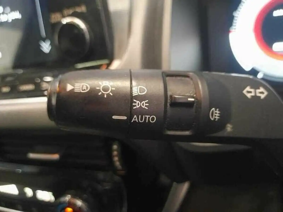 2021-nissan-qashqai-13-dig-t-n-connecta-140ps-big-18