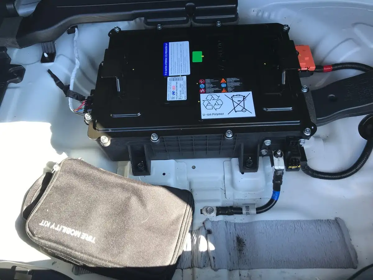 2022-hyundai-kona-10-t-gdi-se-connect-big-12