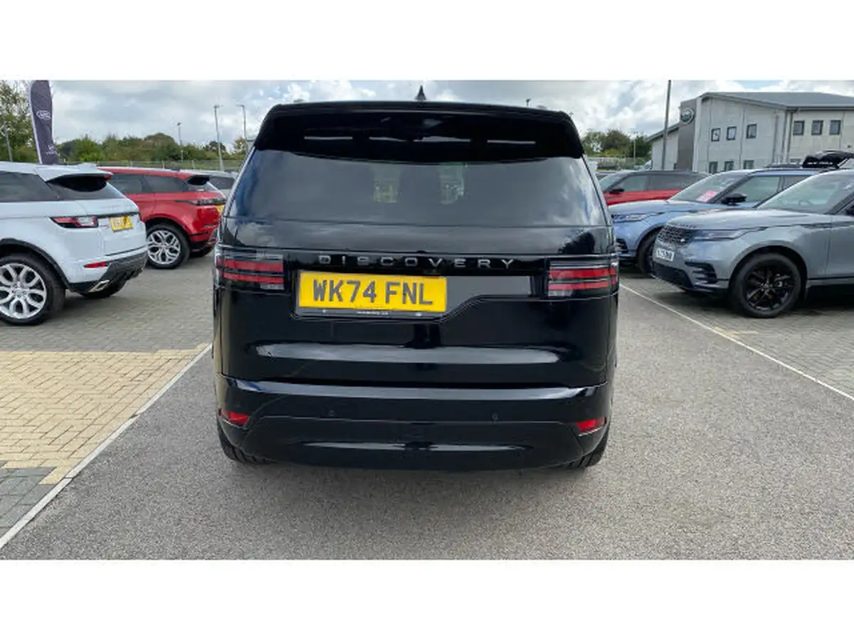 2024-land-rover-discovery-30-d350-dynamic-hse-big-31