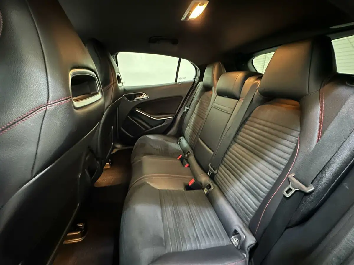 2014-mercedes-benz-gla-class-21cdi-amg-line-136bhp-gla-200-cdi-big-19
