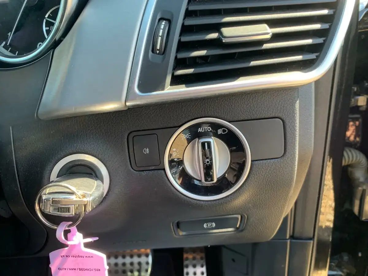2012-mercedes-benz-m-class-30td-ml350-bluetec-sport-big-11