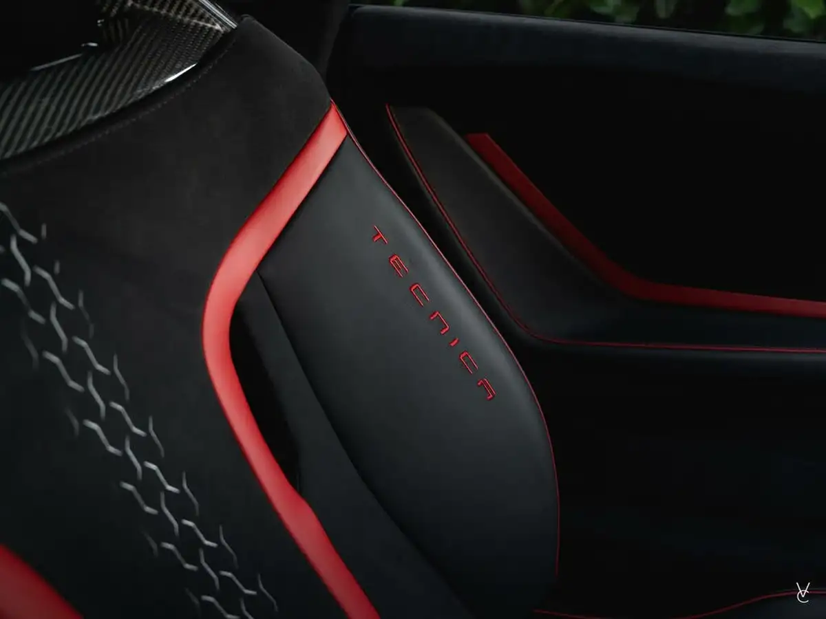 2023-lamborghini-huracan-52-tecnica-big-37