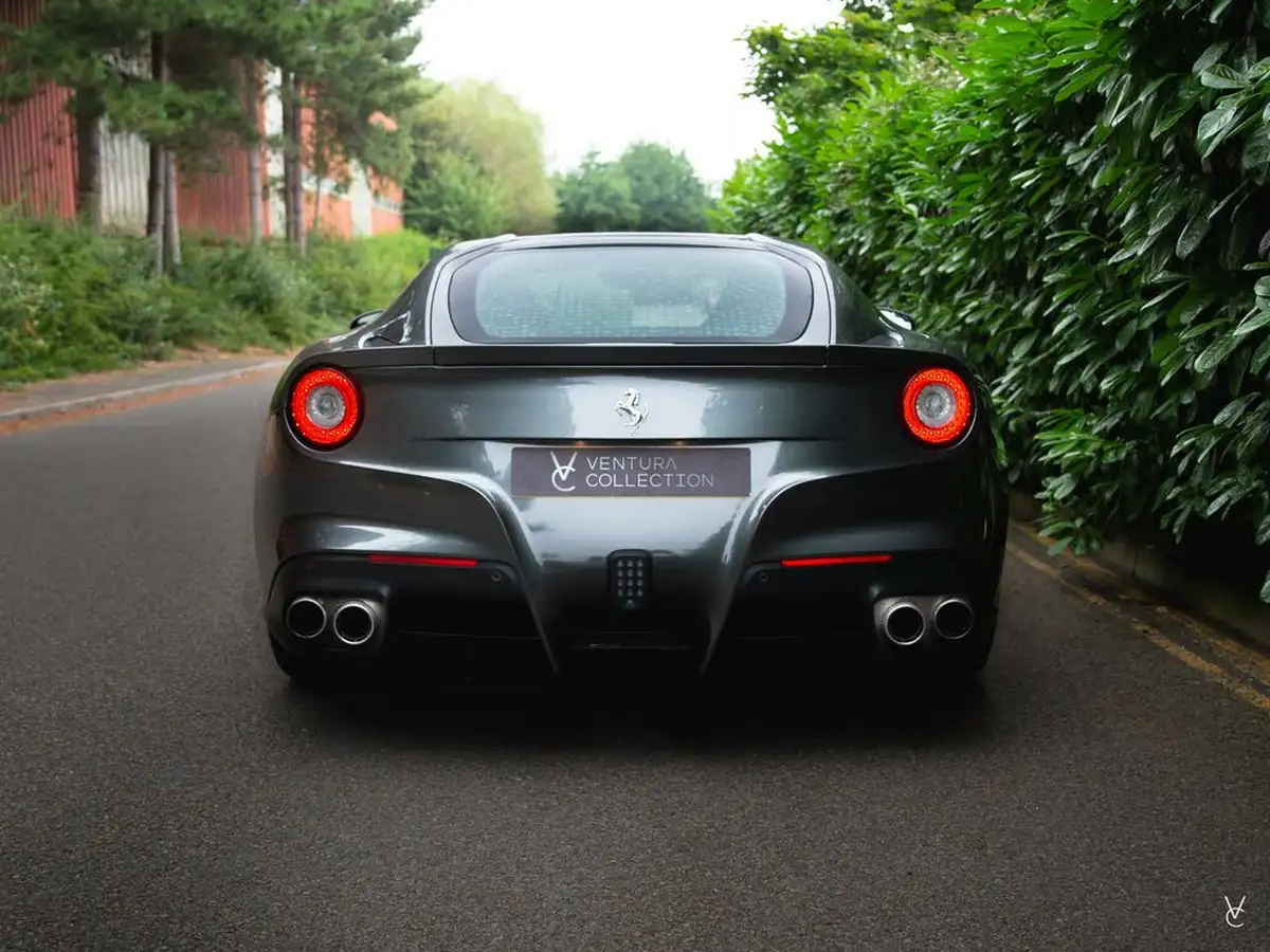 2013-ferrari-f12berlinetta-62-big-5