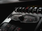 2016-lamborghini-huracan-small-22