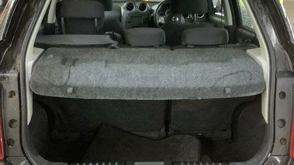 2013-nissan-micra-12-acenta-79bhp-cvt-big-8