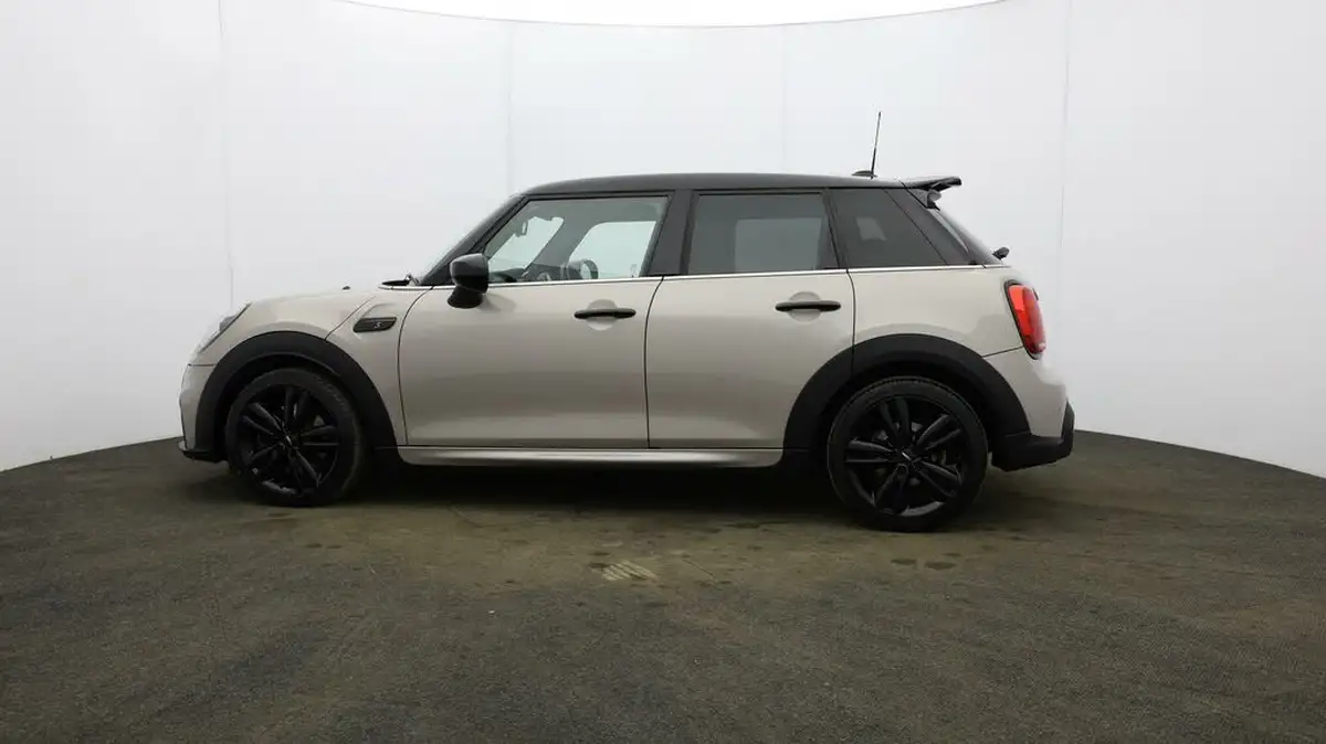 2022-mini-cooper-20-cooper-s-sport-hatchback-5d-auto-big-60