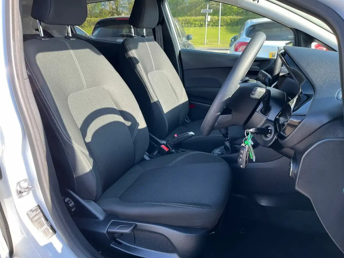2022-ford-fiesta-10t-trend-100ps-5d-big-18
