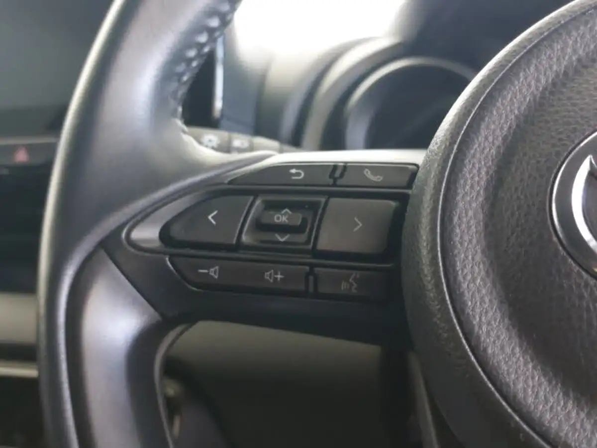 2022-toyota-yaris-15-vvt-i-design-big-13