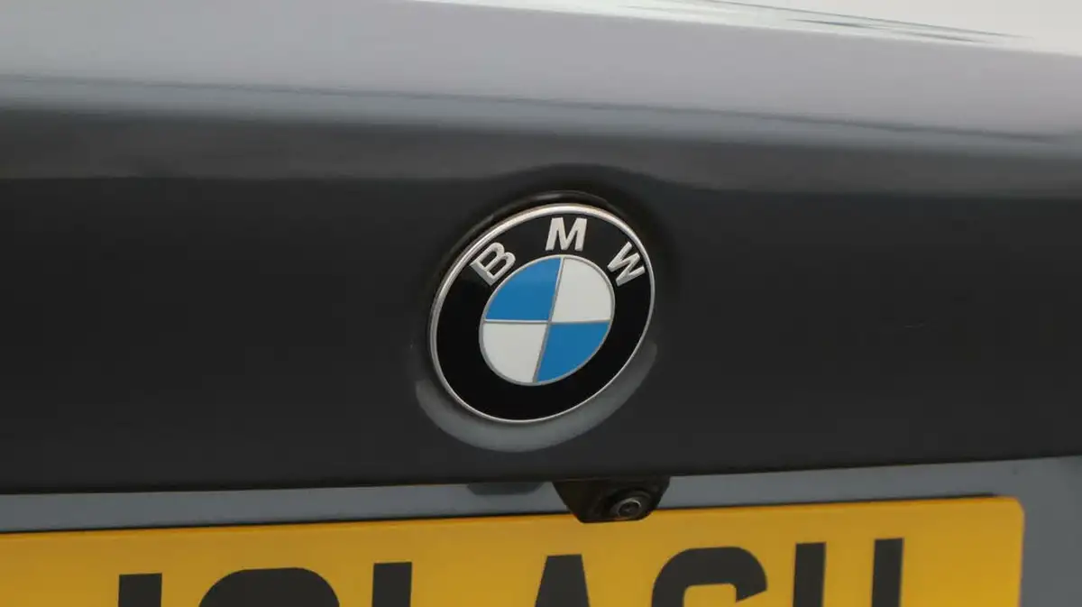 2021-bmw-3-series-20-320i-m-sport-saloon-4d-big-21