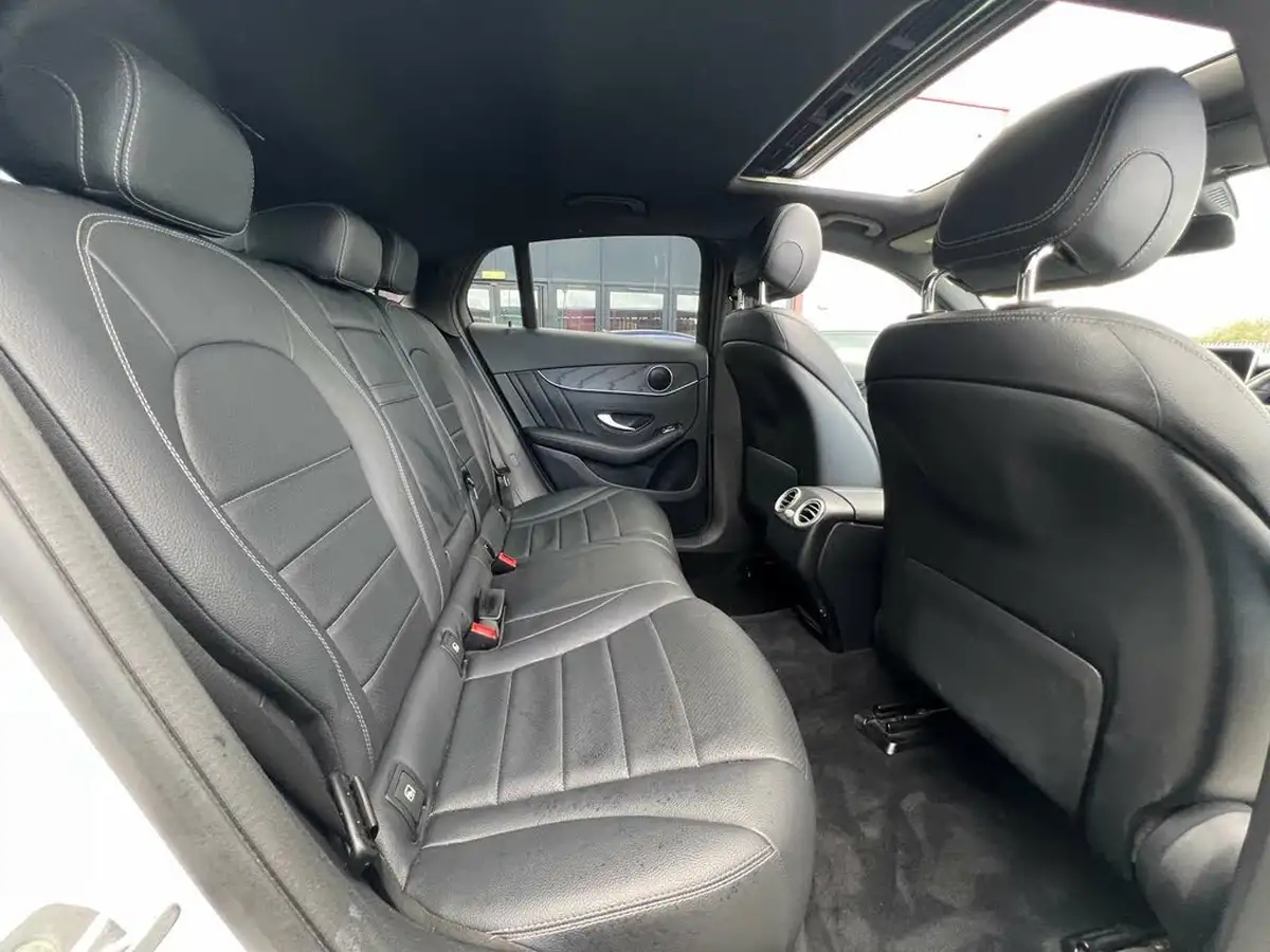 2018-mercedes-benz-glc-class-21d-glc250d-amg-line-premiumss-coupe-4d-big-35