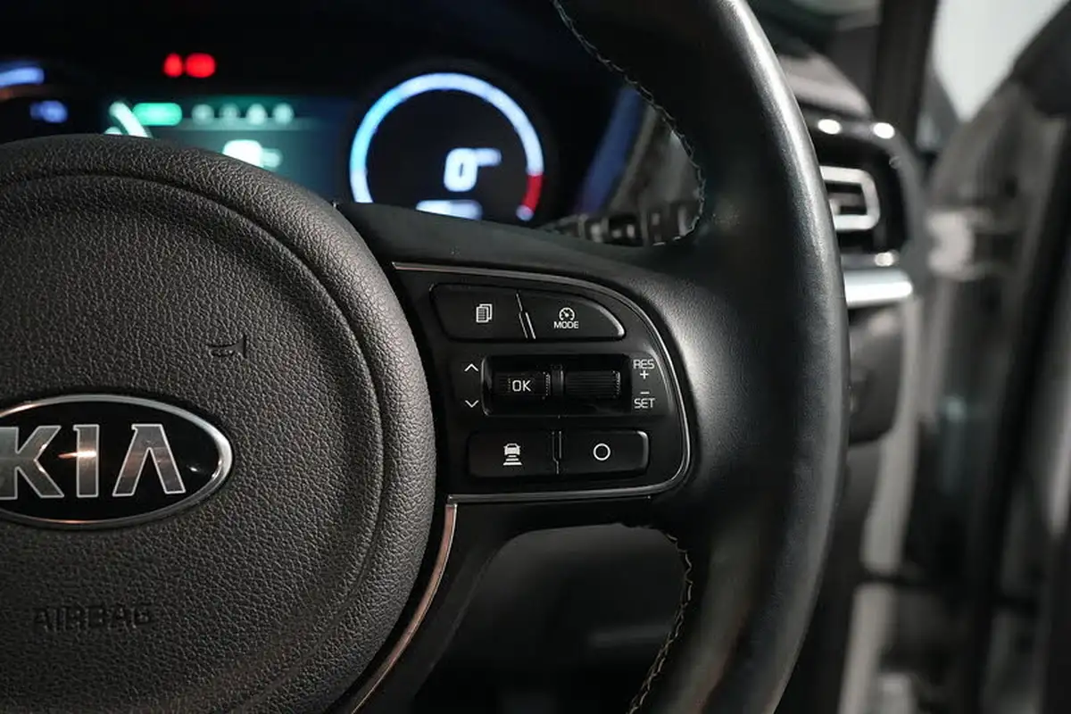2020-kia-e-niro-ev-4-big-18