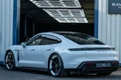 2020-porsche-taycan-e-turbo-s-small-1