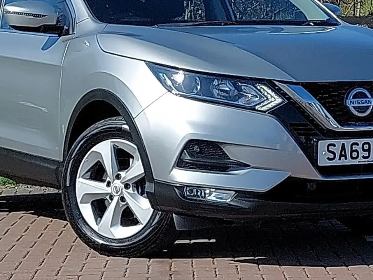 2019-nissan-qashqai-15dci-acenta-premium-heat-pack-big-8