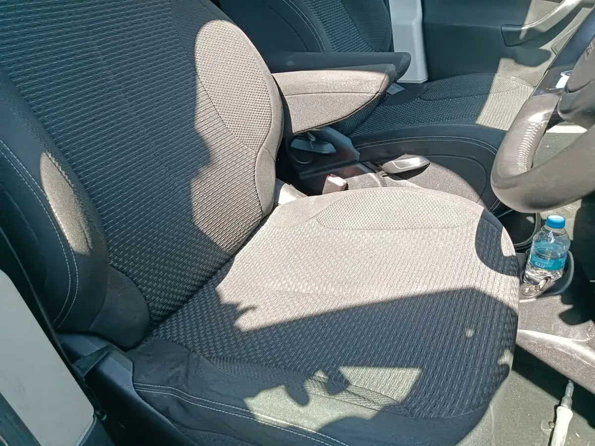 2012-citroen-c4-picasso-16td-vtr-16-e-hdi-egs-big-20